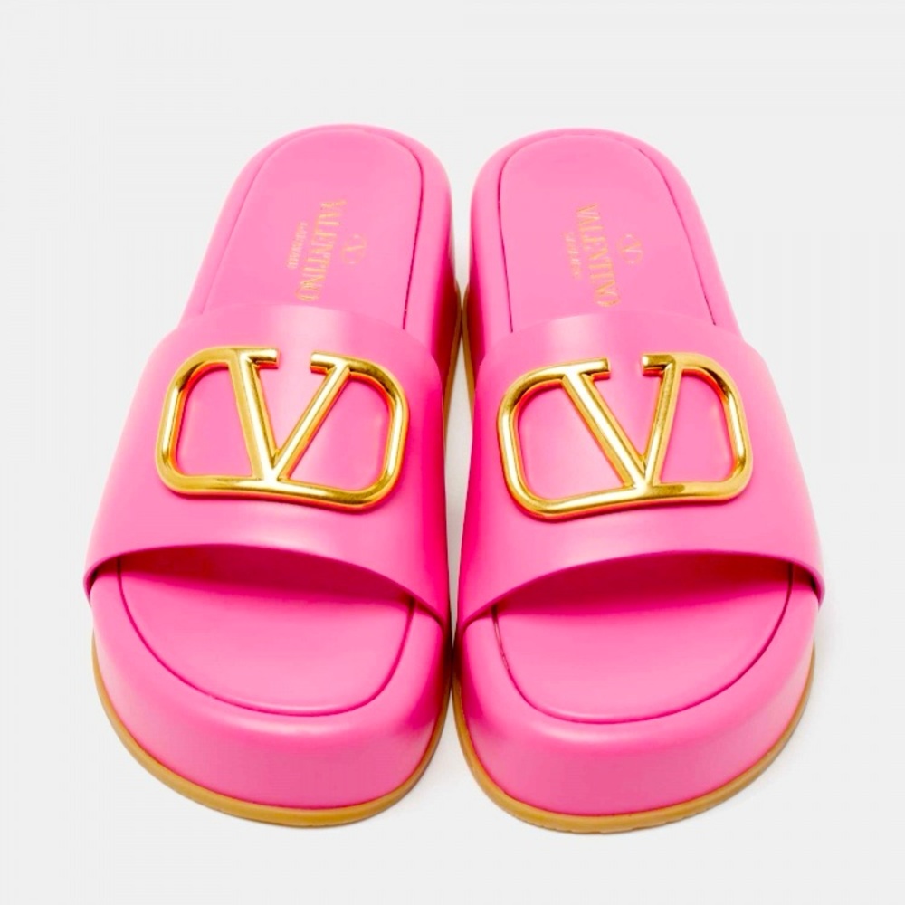 Valentino V logo  platform slides